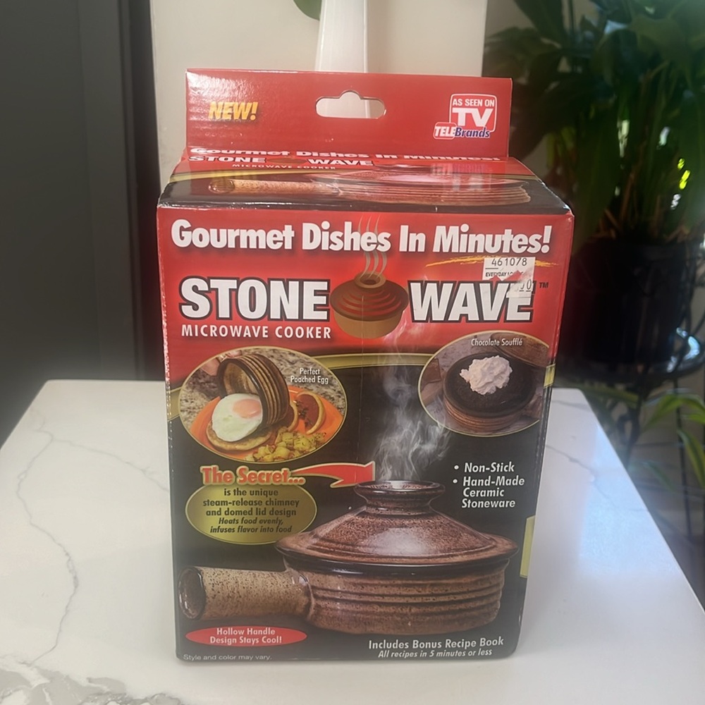 Stone Wave Microwave Cooker New in Box